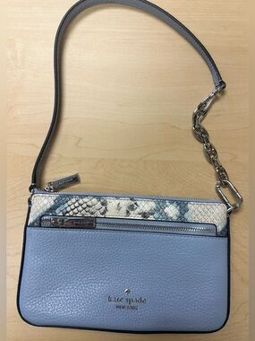Kate Spade Grey Leather Snake Print Wristlet Pouch 🦋